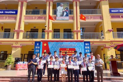 TRƯỜNG THCS HOÀNG NAM TỔ CHỨC LỄ TỔNG KẾT NĂM HỌC VÀ TRI ÂN CHO HỌC SINH LỚP 9